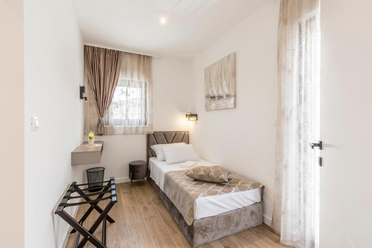 Luxury Villa Diana With Heated Pool And Jacuzzi Dograde Экстерьер фото