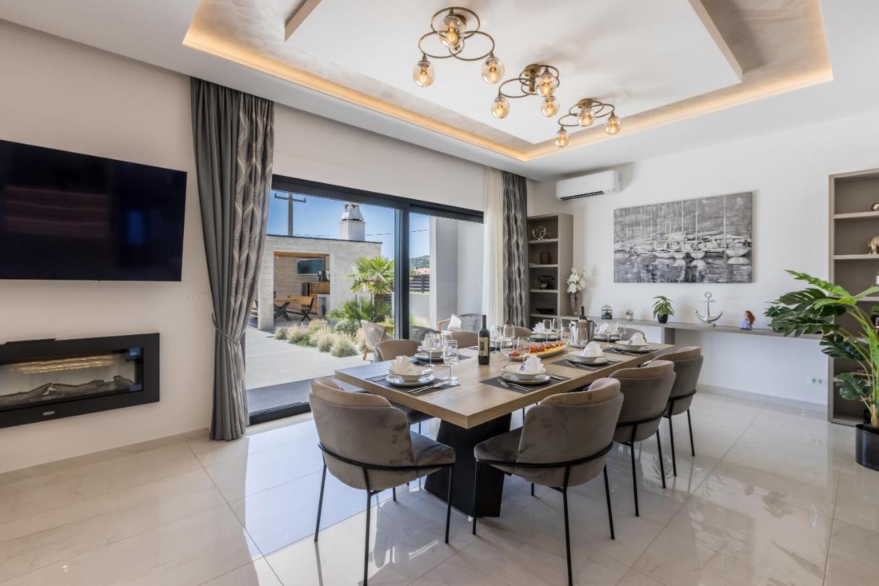 Luxury Villa Diana With Heated Pool And Jacuzzi Dograde Экстерьер фото