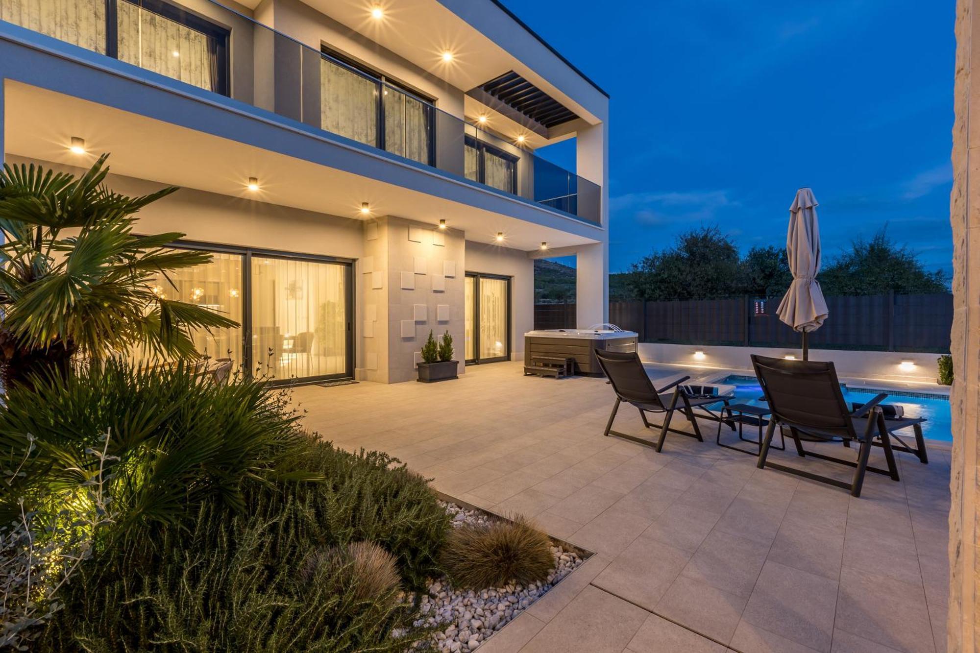 Luxury Villa Diana With Heated Pool And Jacuzzi Dograde Экстерьер фото