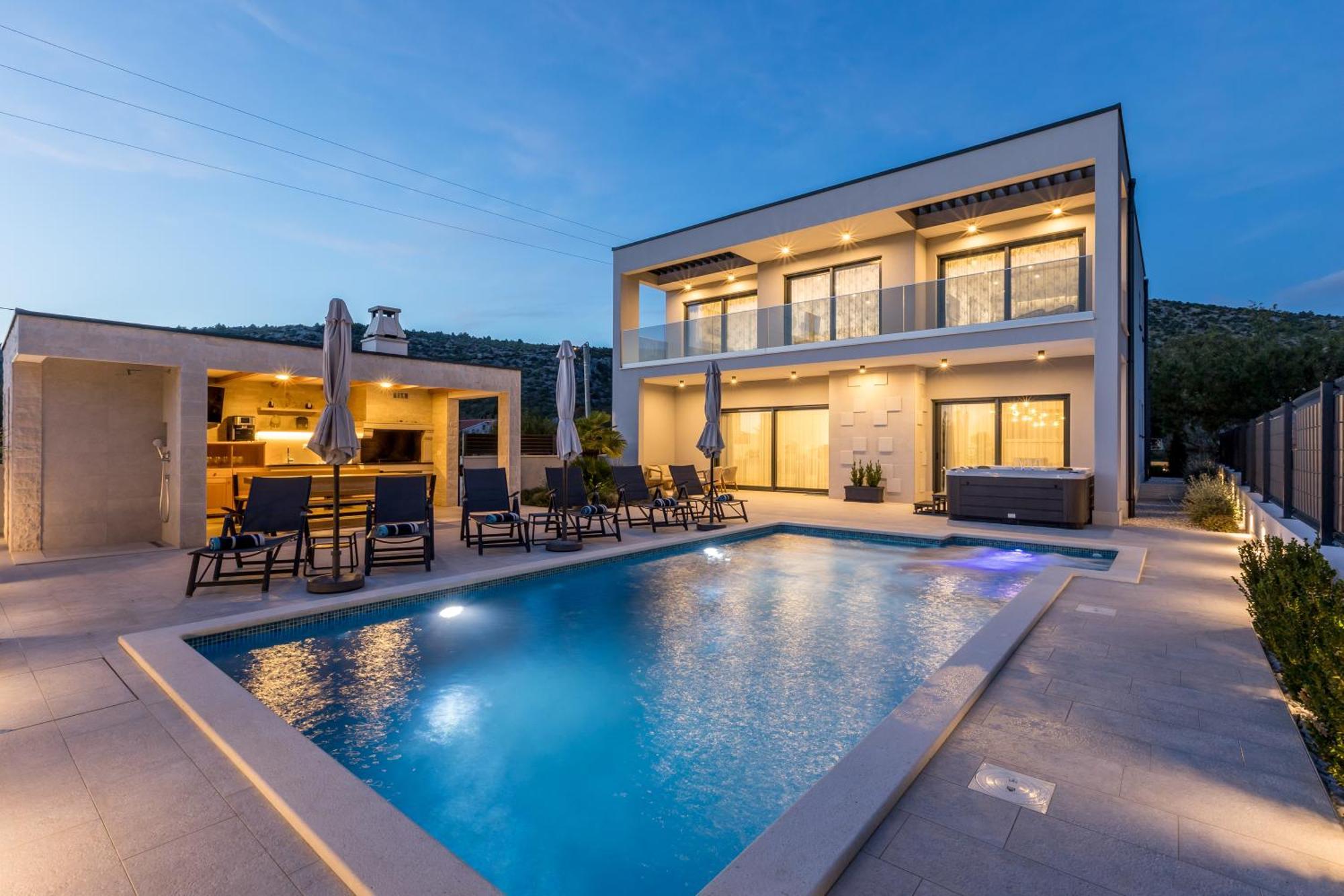 Luxury Villa Diana With Heated Pool And Jacuzzi Dograde Экстерьер фото