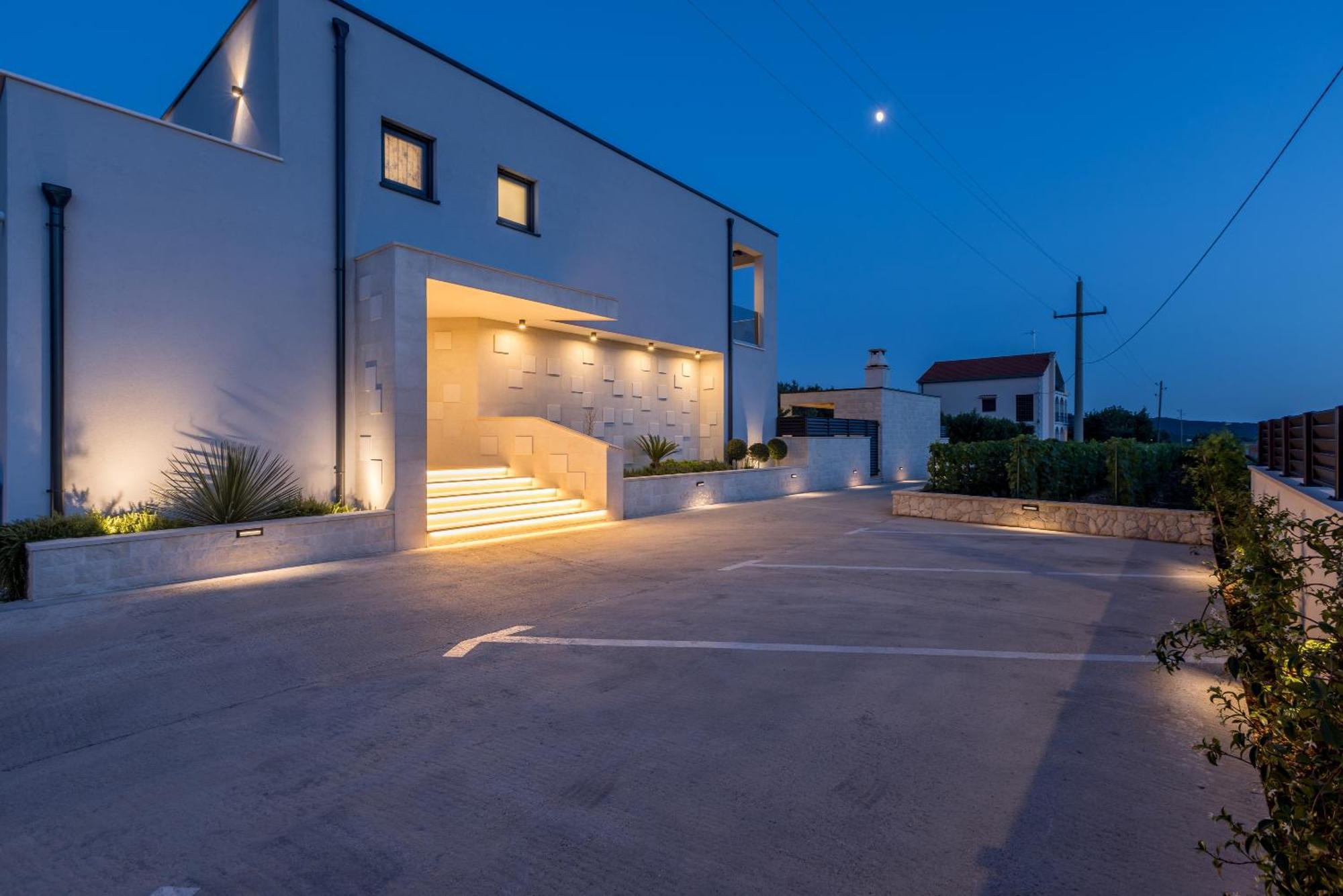 Luxury Villa Diana With Heated Pool And Jacuzzi Dograde Экстерьер фото