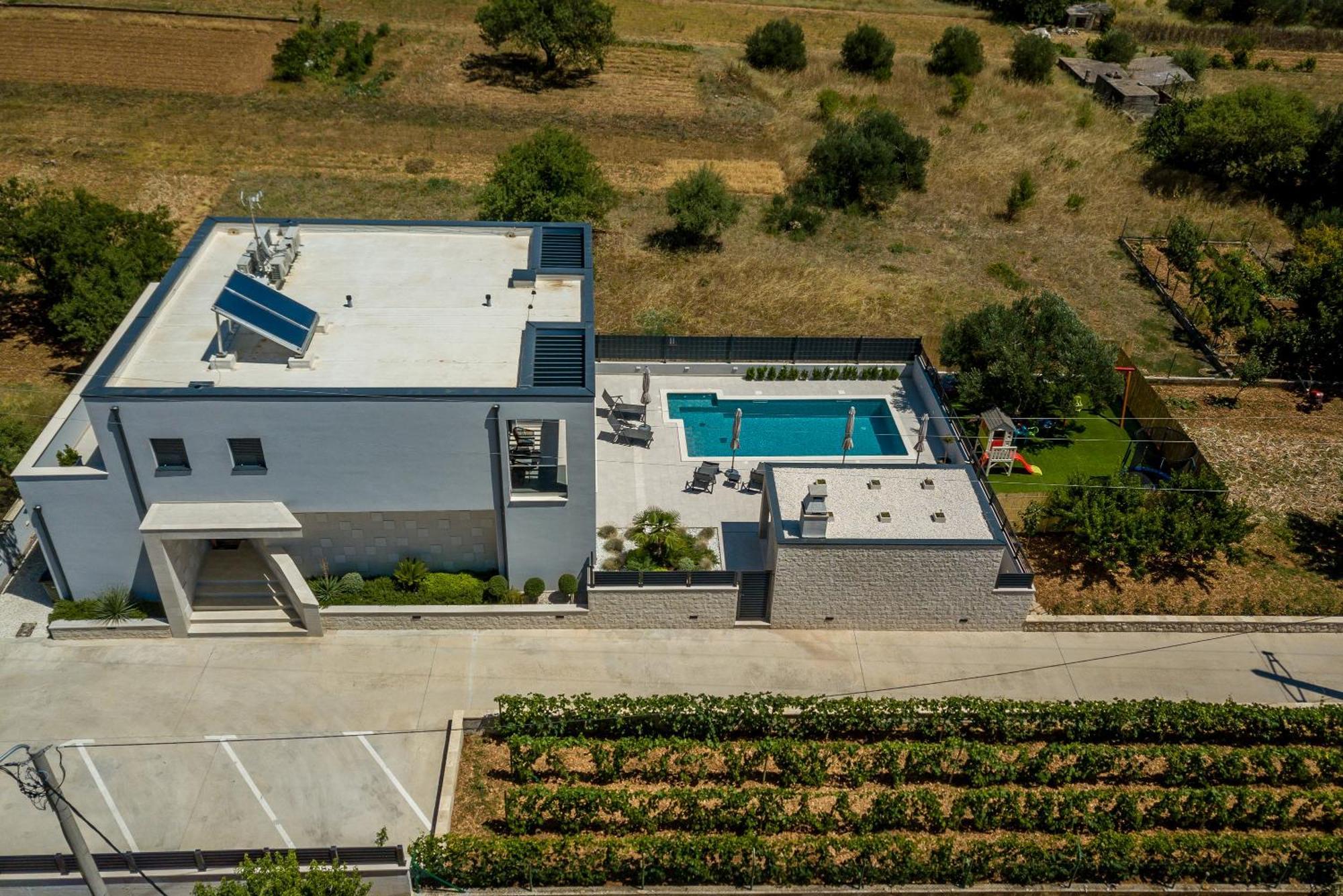 Luxury Villa Diana With Heated Pool And Jacuzzi Dograde Экстерьер фото